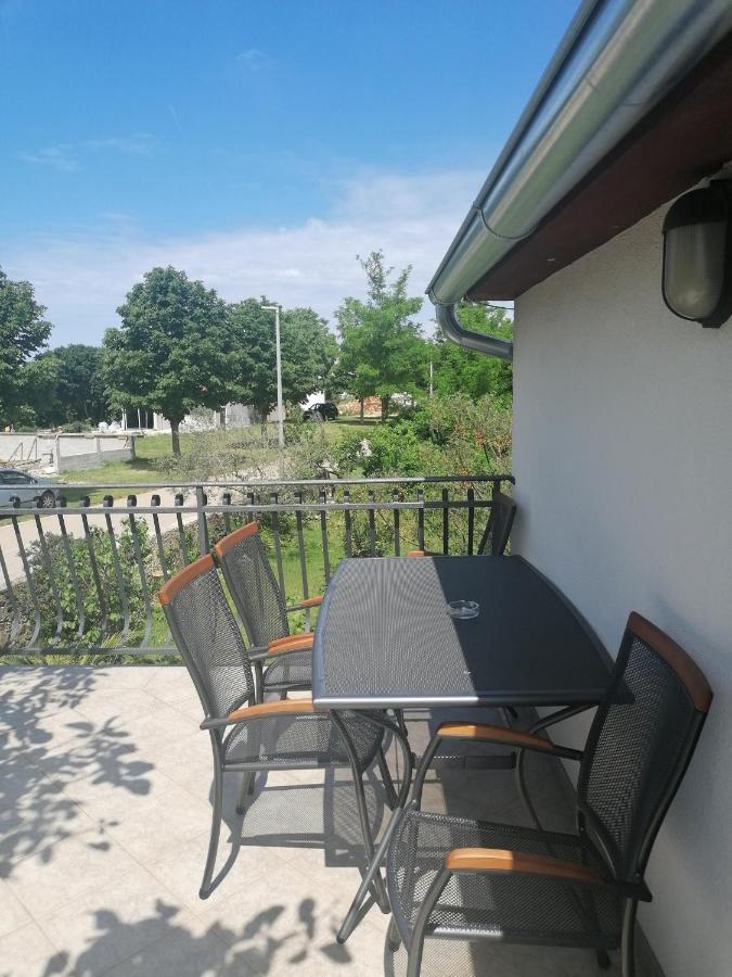 Apartments Vellico Bale Exterior photo